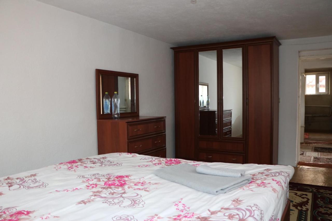 Guest House Baiel Bokonbayevo Ngoại thất bức ảnh
