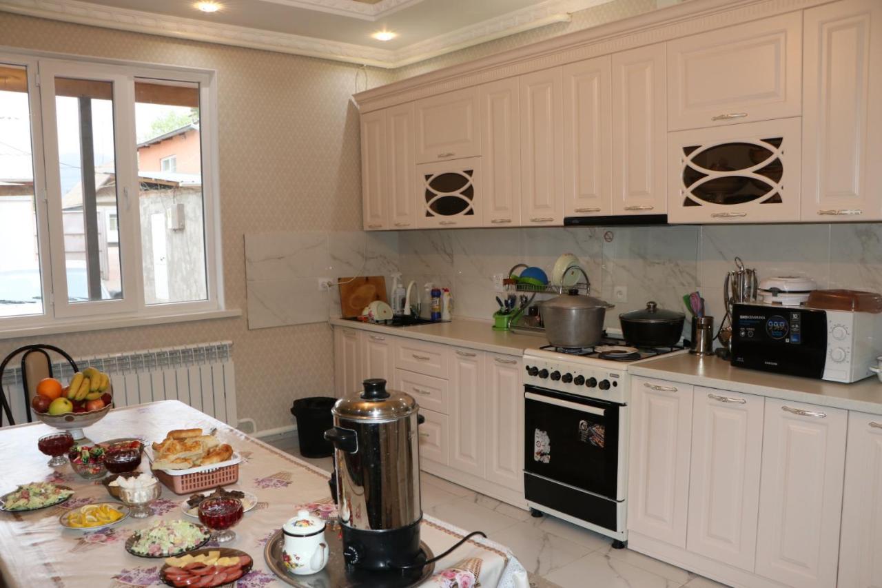 Guest House Baiel Bokonbayevo Ngoại thất bức ảnh